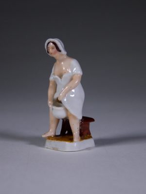 Miniature_Porcelain_Potty_Woman_11