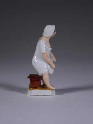 Miniature_Porcelain_Potty_Woman_3