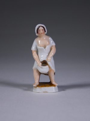 Miniature_Porcelain_Potty_Woman_5