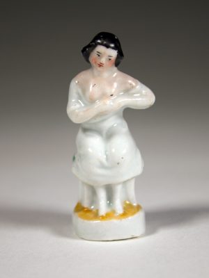Erotic_Porcelain_Miniature_Woman_1