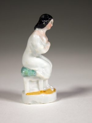 Erotic_Porcelain_Miniature_Woman_2