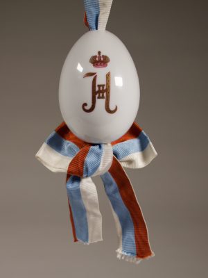 Nicholas_II_Imperial_Porcelain_Egg_1