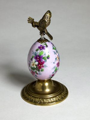 Imperial_Porcelain_Bronze_Egg_6